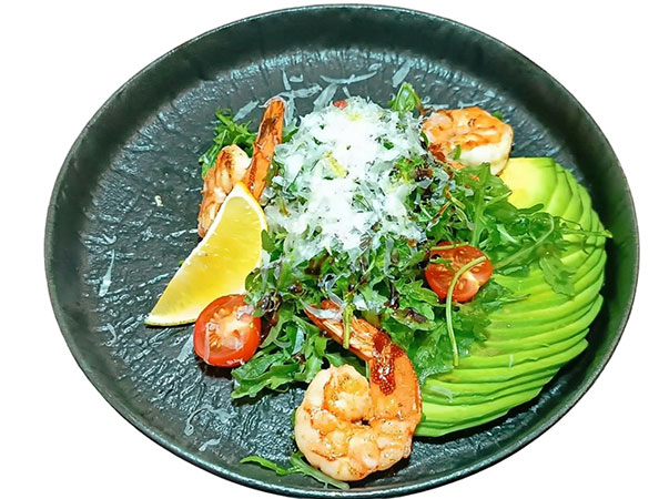 Купить с доставкой Салат с рукколой и креветками 200 гр. в Лисках
